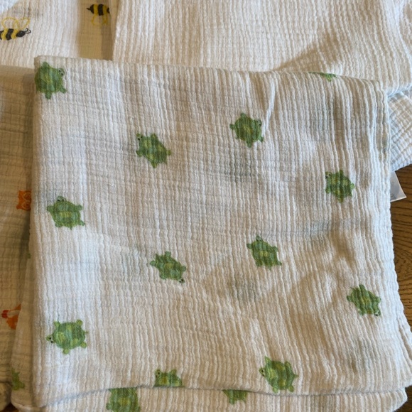 Aden and Anais swaddle blankets - set of 5 - Picture 2 of 4